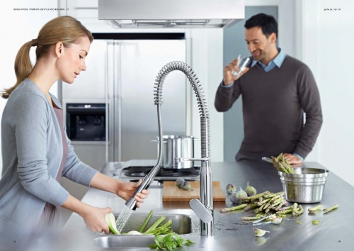 GROHE Kchenarmatur K7 Einhebelmischer Chrom mit Pendelbrause und Brausefunktion (32950000)